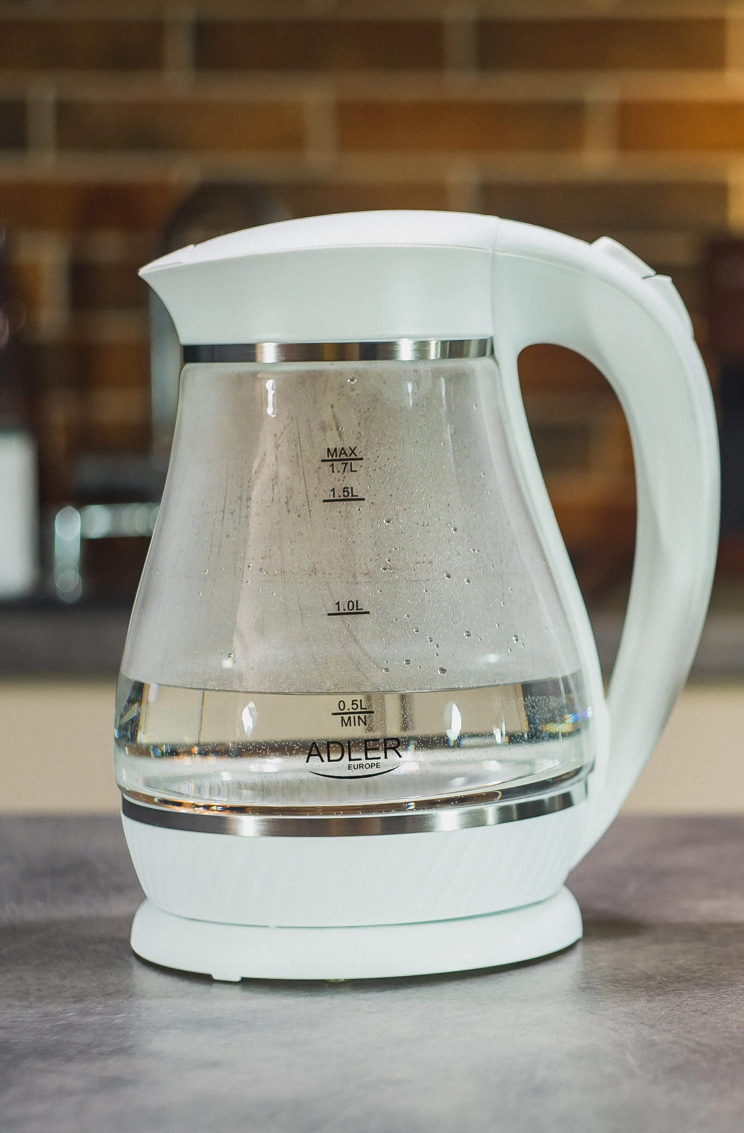 ADLER KETTLE 1.7L WHITE AD1274