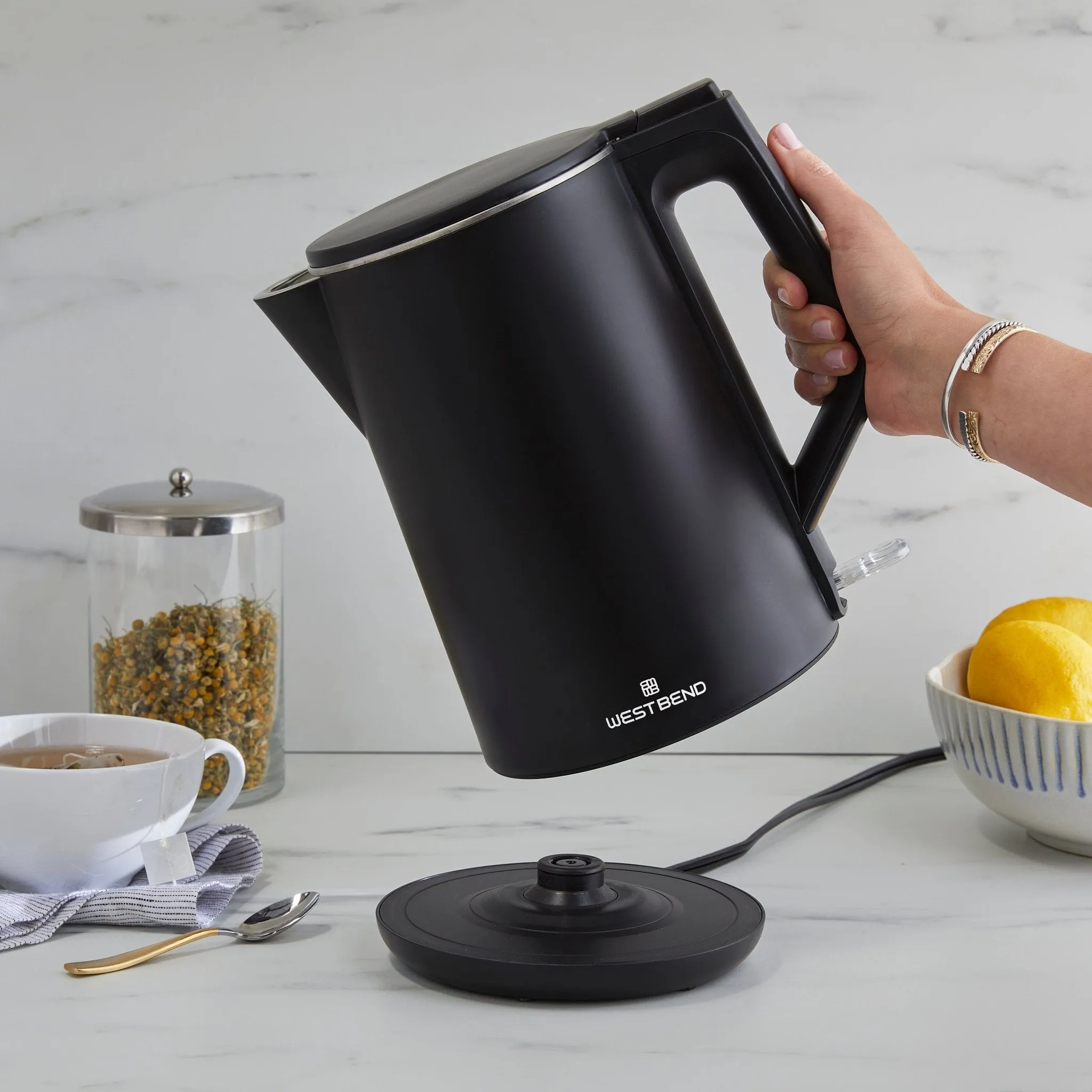 West Bend 1.5 Liter Electric Kettle